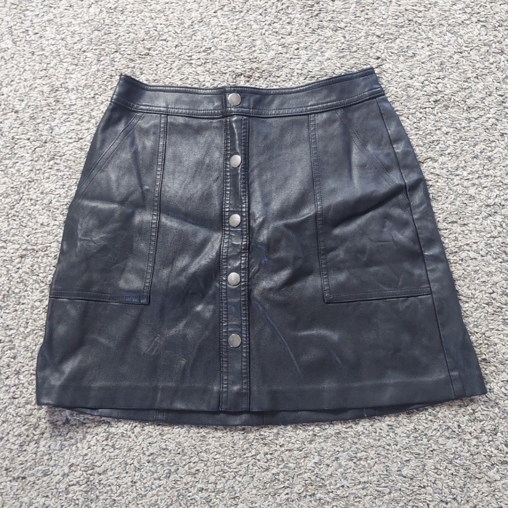 Bar III Skirt Womens 6 Black Faux Leather Button Front Mini A-Line Pockets Fall